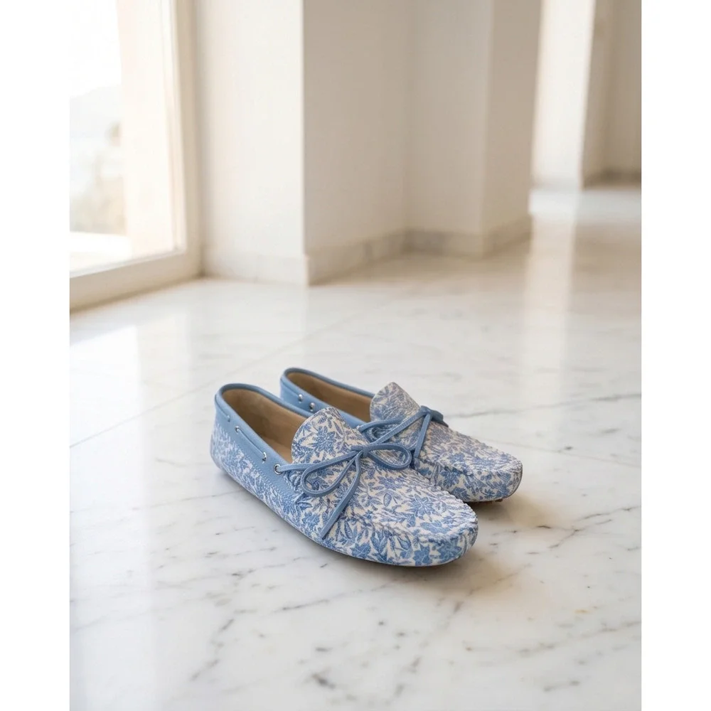 N/A chic comfortable